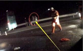 国产射灯翻车事件视频,揭秘安全隐患与市场乱象