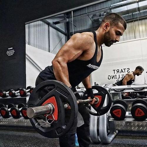 肌肉男国产图集视频